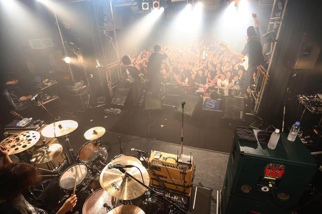 のインスタグラム：「ツアー3本目、郡山。 次回来た時は便器に氷がありますように。#カルペディエムツアー」