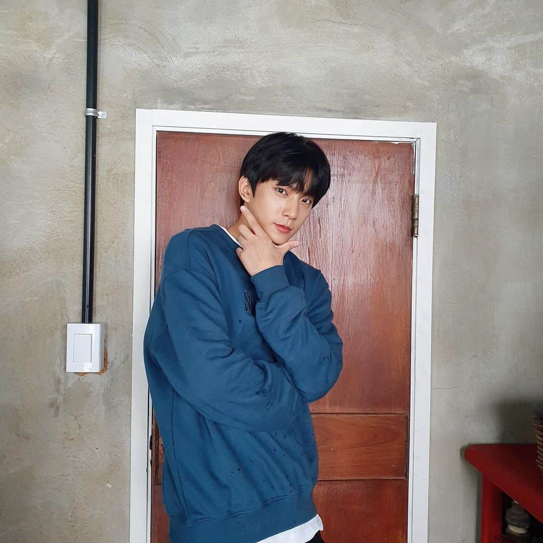 B1A4さんのインスタグラム写真 - (B1A4Instagram)「#나의이름에게 #유재하 안녕👋😭 ⠀ #B1A4 #공찬 #GONGCHAN」11月23日 21時41分 - b1a4ganatanatda