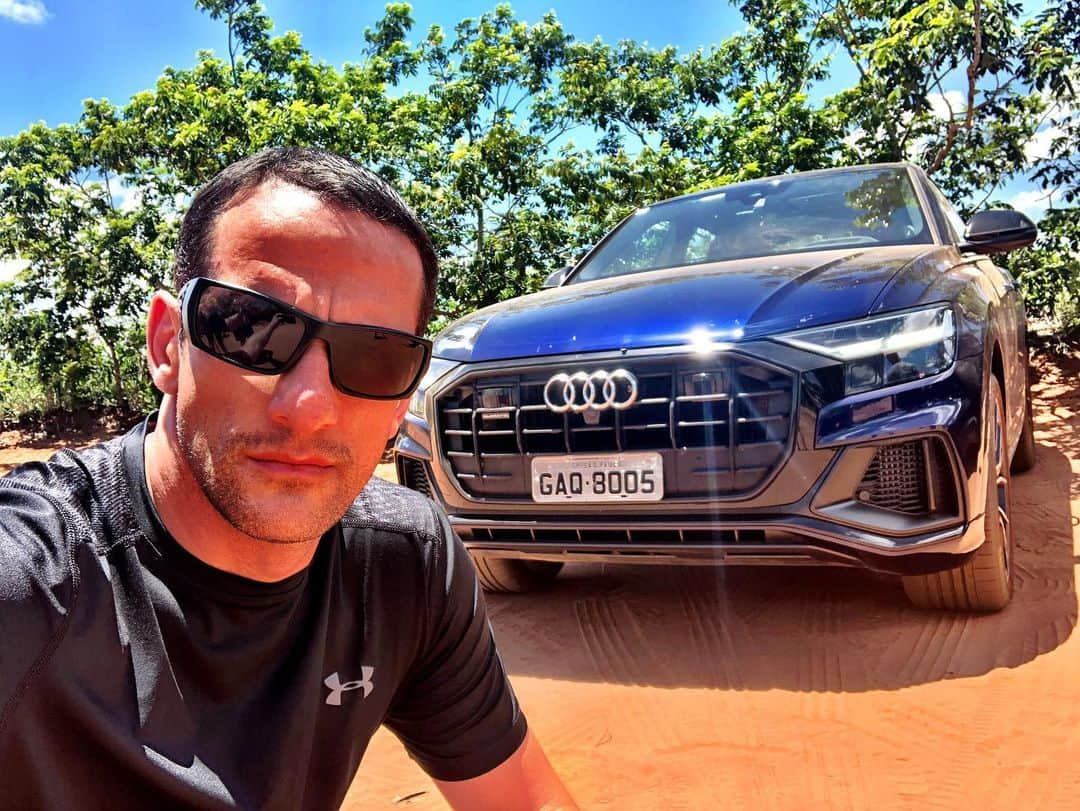 ジュリアーノ・ベレッチさんのインスタグラム写真 - (ジュリアーノ・ベレッチInstagram)「OffRoad @audibr Q8! The perfect Car!  #audi #q8 #audibranddays2019 #belletti #offroad」11月23日 22時10分 - julianobelletti