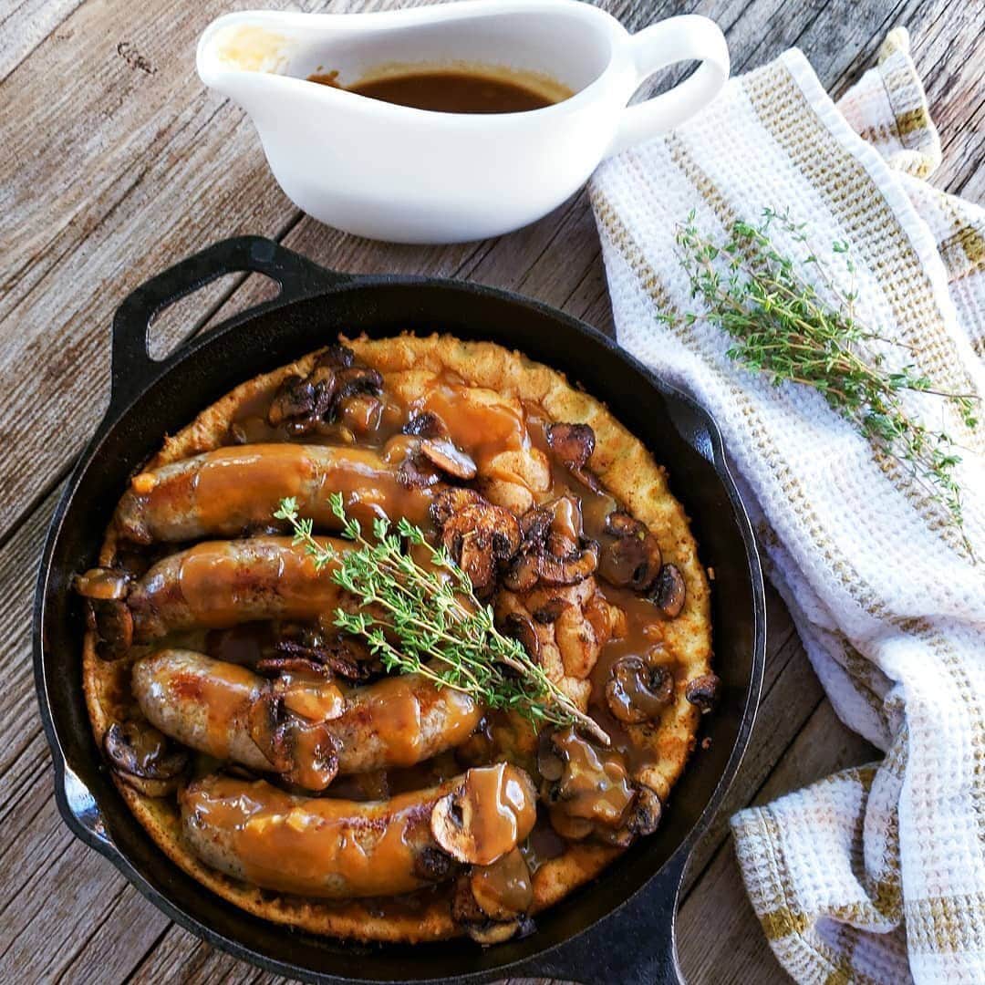 ジョンソンヴィルのインスタグラム：「Can we talk for a second about the #GetMeSomeOfWhatShesCooking vibes served up by #JohnsonvilleAmbassador @chinaecho8? If you're looking for an endless source of sausage-inspired recipes, this creator extraordinaire is literally changing the dinner game with her talented ways! Which dish is your favorite?  Yorkshire Pudding, Bangers & Shallot Mushroom Gravy (Beer Brats) 📌Beddar Cheddar Beans & Taters (Beddar w/ Cheddar Links) 📌Roasted Purple Cabbage, Pink Lady Apples & Seared Italian Sausage (Flame Grilled Italian Sausage) 📌Jambalaya (Andouille Rope Sausage) 📌Sausage Apple Cheddar Sage Pie (Italian Ground Sausage) 📌Zuppa Tuscana (Classic Italian Style Meatballs) 📌Smoked Sausage Cassoulet (Turkey Garlic Rope Sausage & Cracked Black Pepper Beef Rope Sausage) 📌Meat Salad (Cracked Black Pepper Beef Rope Sausage) 📌Crispy Roasted Garlic, Herb Potatoes, Bell Peppers & Johnsonville Flame Grilled Sausage 📌Smoked Corn & Sausage Potato Chowder (Andouille Rope Sausage)」