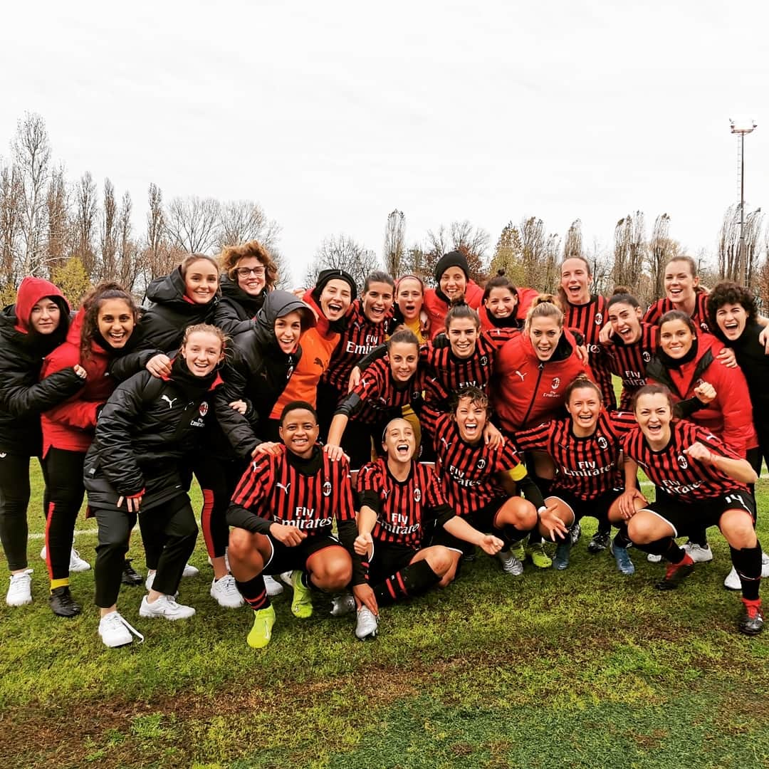 ACミランさんのインスタグラム写真 - (ACミランInstagram)「#MilanSassuolo 1-0 ✅ Žigić for the win ⚽ The Rossonere triumph and are currently league leaders Žigić-gol ⚽ Le rossonere vincono e si portano, al momento, in vetta alla #SerieAFemminile」11月23日 22時39分 - acmilan