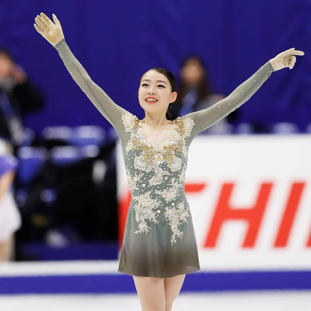 日本オリンピック委員会さんのインスタグラム写真 - (日本オリンピック委員会Instagram)「羽生結弦選手がフィギュアスケートのGPシリーズ第6戦・NHK杯でショートプログラム、フリーともに1位の合計305.05点をマークし優勝。ファイナルを含む通算12勝目を挙げました🏆 女子は紀平梨花選手がショートプログラム2位、フリー2位の合計231.84点で2位。羽生選手、紀平選手ともにシリーズ上位6人によるファイナル（12月5～7日・トリノ）に進出しました🙌（写真：アフロスポーツ） ⛸ISU GP NHK Trophy 2019⛸ . [Men] 🥇羽生結弦/Yuzuru Hanyu 305.05 . [Ladies] 🥈紀平梨花/Rika Kihira 231.84 . #フィギュアスケート #figureskate #FigureSkating #isufigureskating #GPFigure #羽生結弦 #YuzuruHanyu #紀平梨花 #RikaKihira #がんばれニッポン #TEAMNIPPON #japaneseolympiccommittee . 📷AFLOSPORT」11月23日 23時05分 - teamjapanjoc