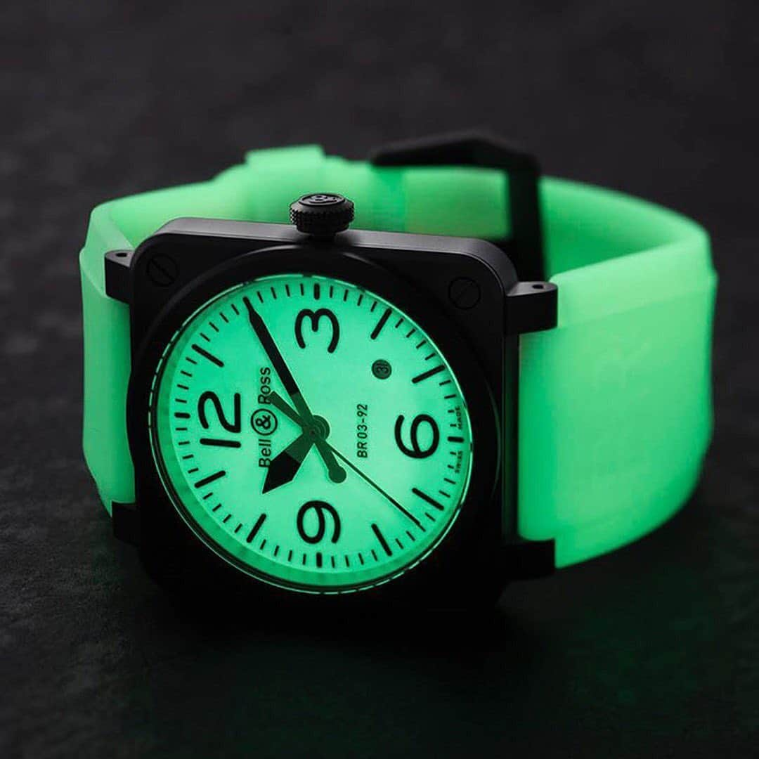 ベル&ロスさんのインスタグラム写真 - (ベル&ロスInstagram)「BR 03-92 Full Lum. Deep matte black and luminescent green. 📷 @sjxwatches #BRmanifesto #timeinstruments #fromthecockpittothewrist #FullLum」11月23日 23時01分 - bellrosswatches