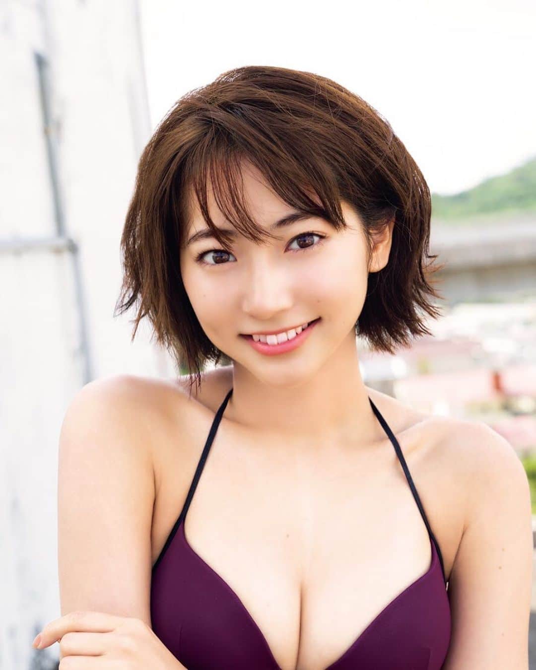 週刊少年マガジンのインスタグラム：「少年誌ラストグラビアです！ 発売中の #マガジン 51号、巻頭グラビアは  #武田玲奈 さん！  女優活動に力を入れるためグラビアを卒業する彼女を見逃すな！  撮影 / Takeo Dec. スタイリング / 上野珠 ヘアメイク / 円谷歩美 ロケコーディネート / 猶崎政貴（ Daylite ） デザイン / 坂上和也（ banjo ）」