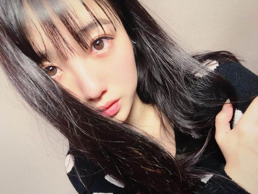 小寺真理さんのインスタグラム写真 - (小寺真理Instagram)「インスタライブ観てくれた方ありがと〜 出来る限り毎日やってるので、お時間会う方見に来てね💗  #まりこりんの毎日自撮り #自撮り女子」11月23日 23時48分 - koteramaricorin