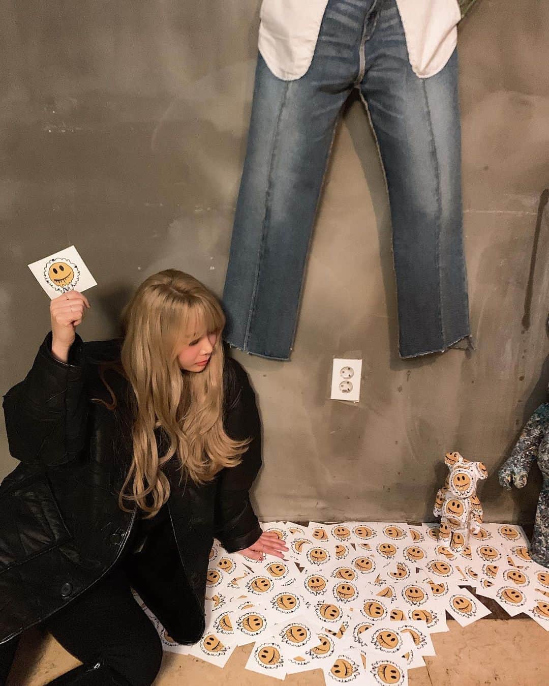 ジェアのインスタグラム：「여기서 이러시면 안됩니다 .. 😋」