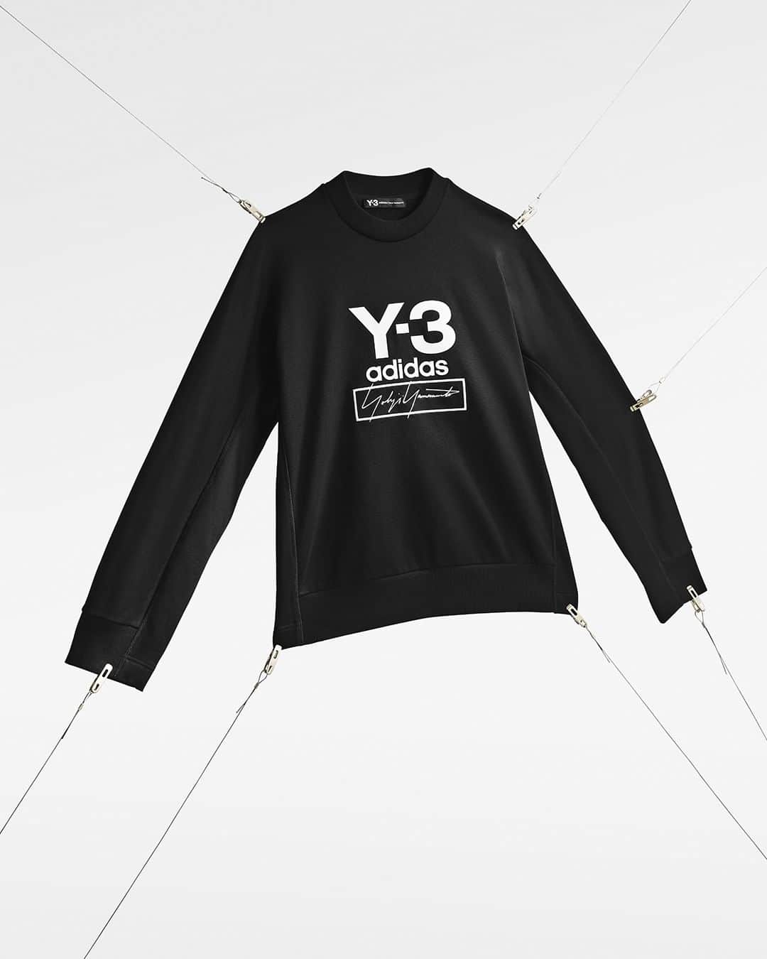 ワイスリーのインスタグラム：「Y-3 Stacked Logo Tee. Y-3 Fall Winter 2019. --- #adidas #Y3 #YohjiYamamoto  Discover the collection at Y-3.com」