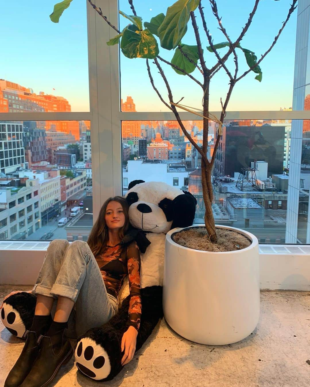 ミーガン・ピュレリさんのインスタグラム写真 - (ミーガン・ピュレリInstagram)「I pick little spoon 🥰🤟🏼🐼🖤」11月24日 0時19分 - meganpuleri