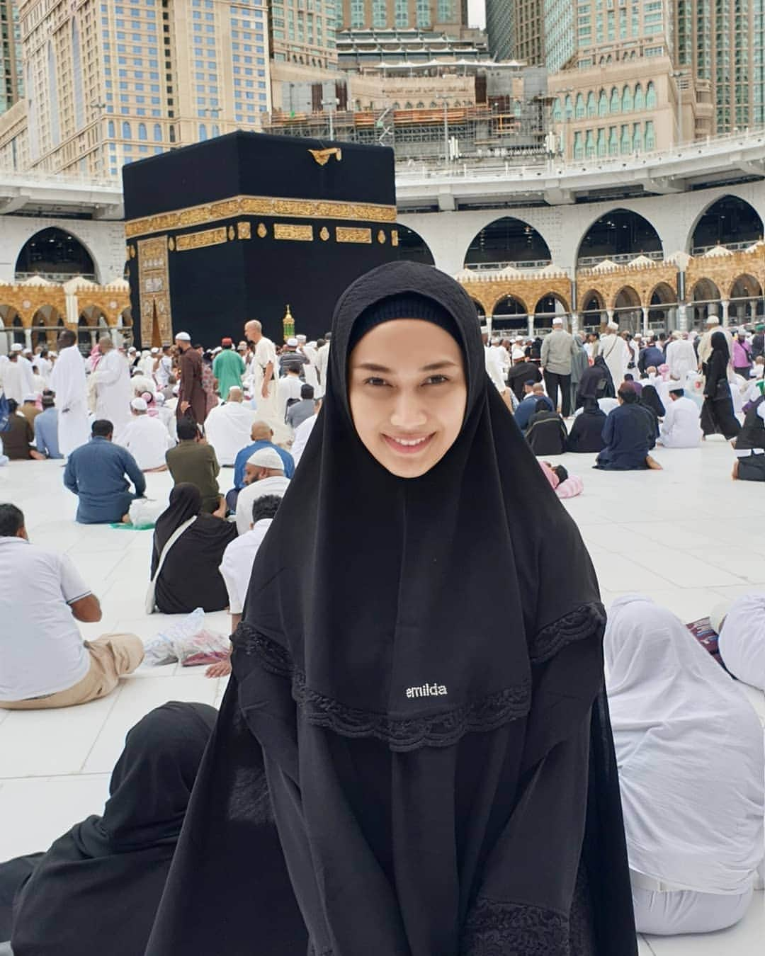 メロディー・ヌランダニ・ラクサニさんのインスタグラム写真 - (メロディー・ヌランダニ・ラクサニInstagram)「1 year ago at The Holy City of Mecca🕋❤」11月24日 1時21分 - melodylaksani92