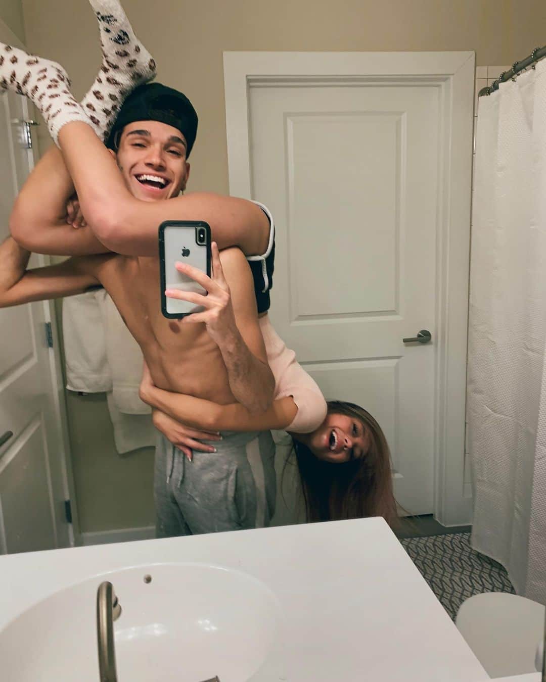 Lucas Dobreのインスタグラム：「we crazy 😂」