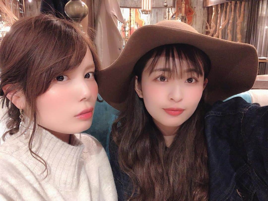 増田愛里菜のインスタグラム：「. 久しぶりに茜ちん( @akane.shimizu )とデートした❤️ . . わたしのハット似合い過ぎね😚👒💕 . . カフェも気に入ってくれて良かった☕️🍰🍽✨ . 来月はプチ忘年会もしようね😘 . . #cafe #lunch #sweets #food #gourmet #tokyo #カフェ #スイーツ #東京ランチ #東京グルメ」