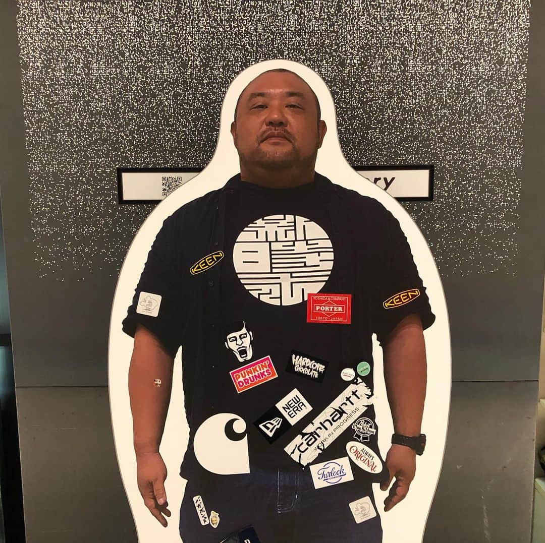 丸山ゴンザレスのインスタグラム：「福岡PARCOで開催中の「地球のカオス」展、本日在廊します。ギャラリートーク&サイン会あります。ぜひお越し下さい。参加条件などは公式サイトから確認お願いします。‬ ‪https://art.parco.jp/parcofactory/detail/?id=329‬」