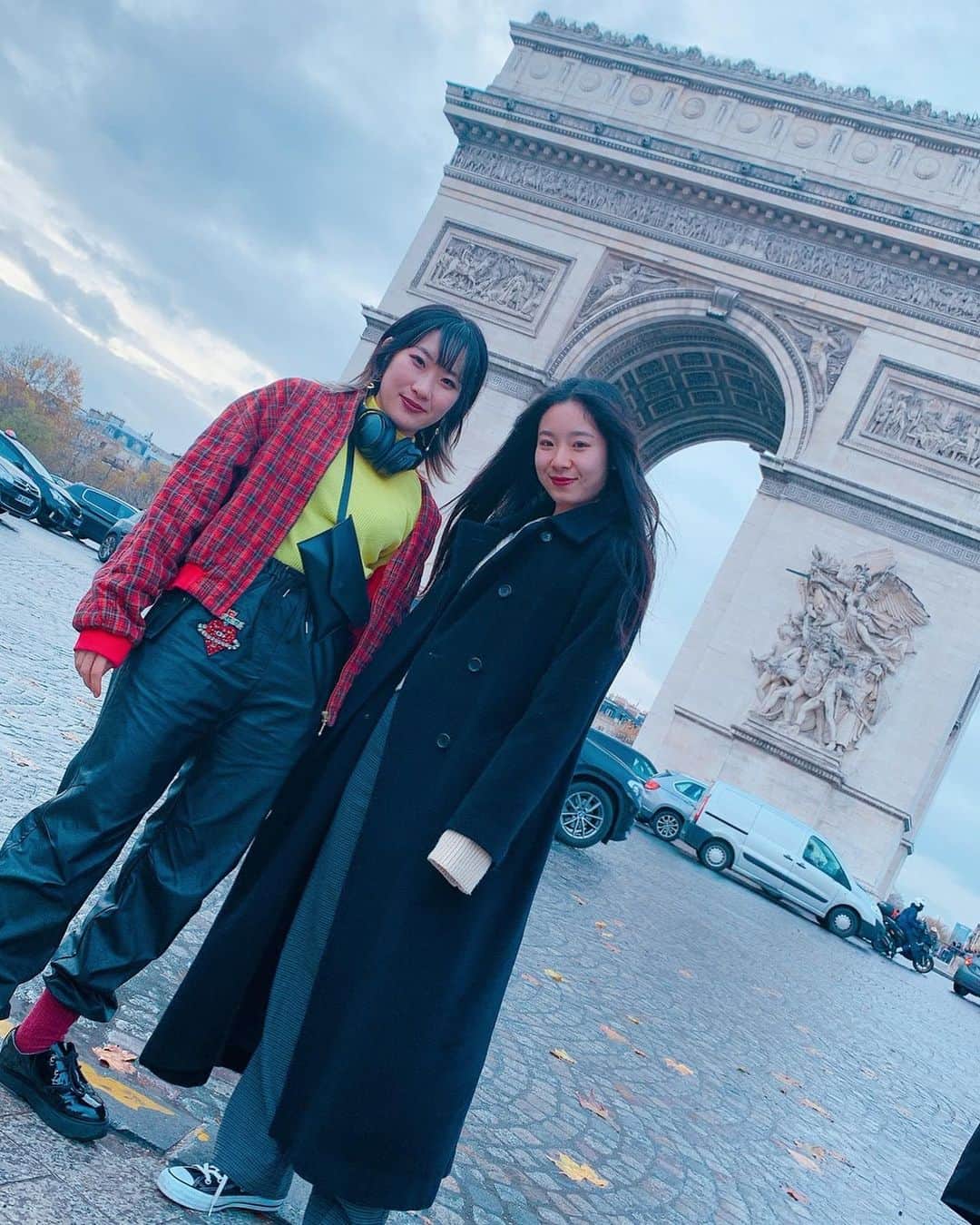 早稲田美容専門学校さんのインスタグラム写真 - (早稲田美容専門学校Instagram)「🇫🇷早稲美海外研修🇫🇷 ✈️パリに到着✈️ 街並みオシャレ🏰 #海外#研修#旅行#パリ#paris #芸術の都#europe#france #凱旋門#🇫🇷#enjoy#travel #trip #エッフェル塔#モンマルトルの丘 #instapic #pictureoftheday #tokyo#japan#美容学生#美容師#美容学校#beautician #christmas #サクレクール寺院 #パリ旅行#美容師さんと繋がりたい #早稲田美容専門学校 #早稲美」11月24日 12時16分 - wasedabiyo