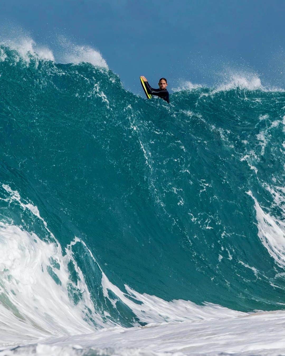 Bethany Hamiltonのインスタグラム：「Know when to go and when NOT to go😁 my bro @timmyhamilton  @matt_castiglione_662 Happy weekend!!!」