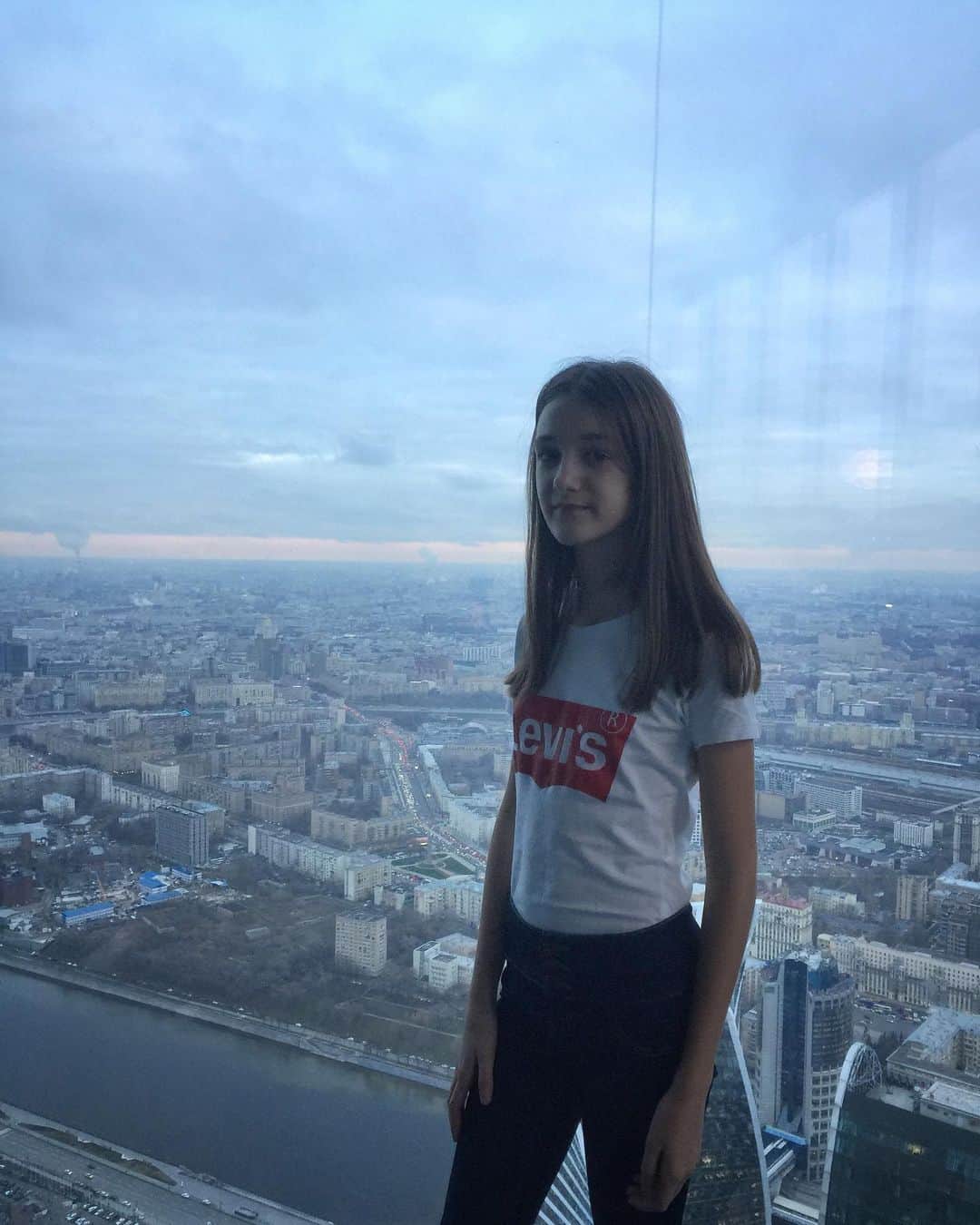 クリスティーナ・パカリーナのインスタグラム：「На 89 этаже Москва-сити 🌆 #москва #москвасити #кристинапакарина #город #🏙 #moscow #moscowcity #city #kristina」