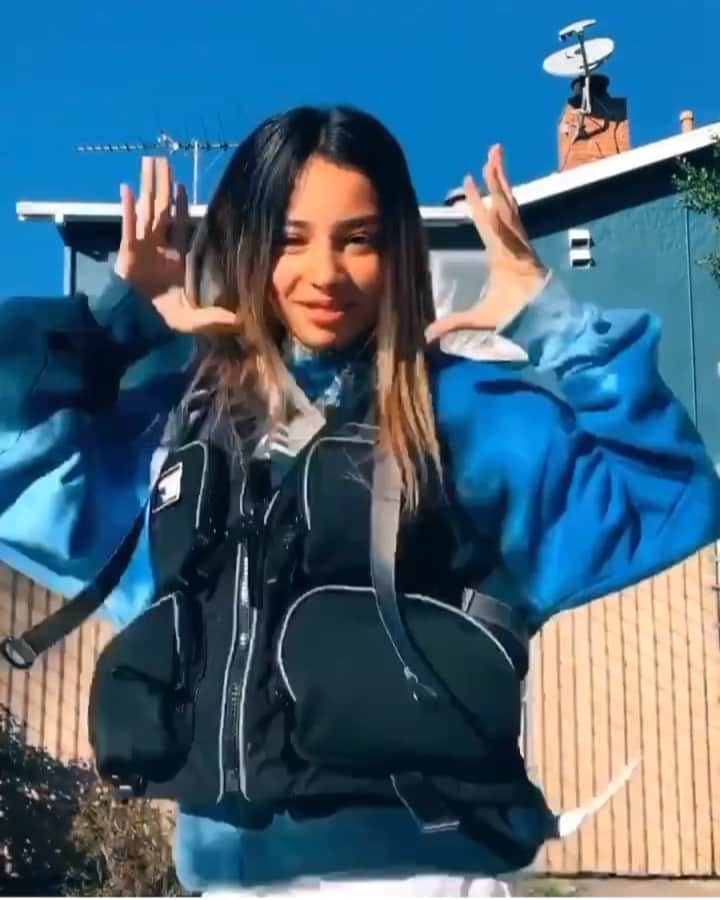 のインスタグラム：「We fucking love you @kyliecantrall 💙⛓ Thanks for always making us part of your art @mynameiscliche - you guys are the best. Kylie is already wearing our upcoming S/S20 vest 💣 • • • • • #georgeginalucy #gglsquad #kyliecantrall #streetfashion #streetwear #streetstyle #outfit #hypebae #snobshots #video #dance #losangeles #la #simplefits #highsnobiety #disney #35mm #portrait #fashion #stylist #modernnotoriety」