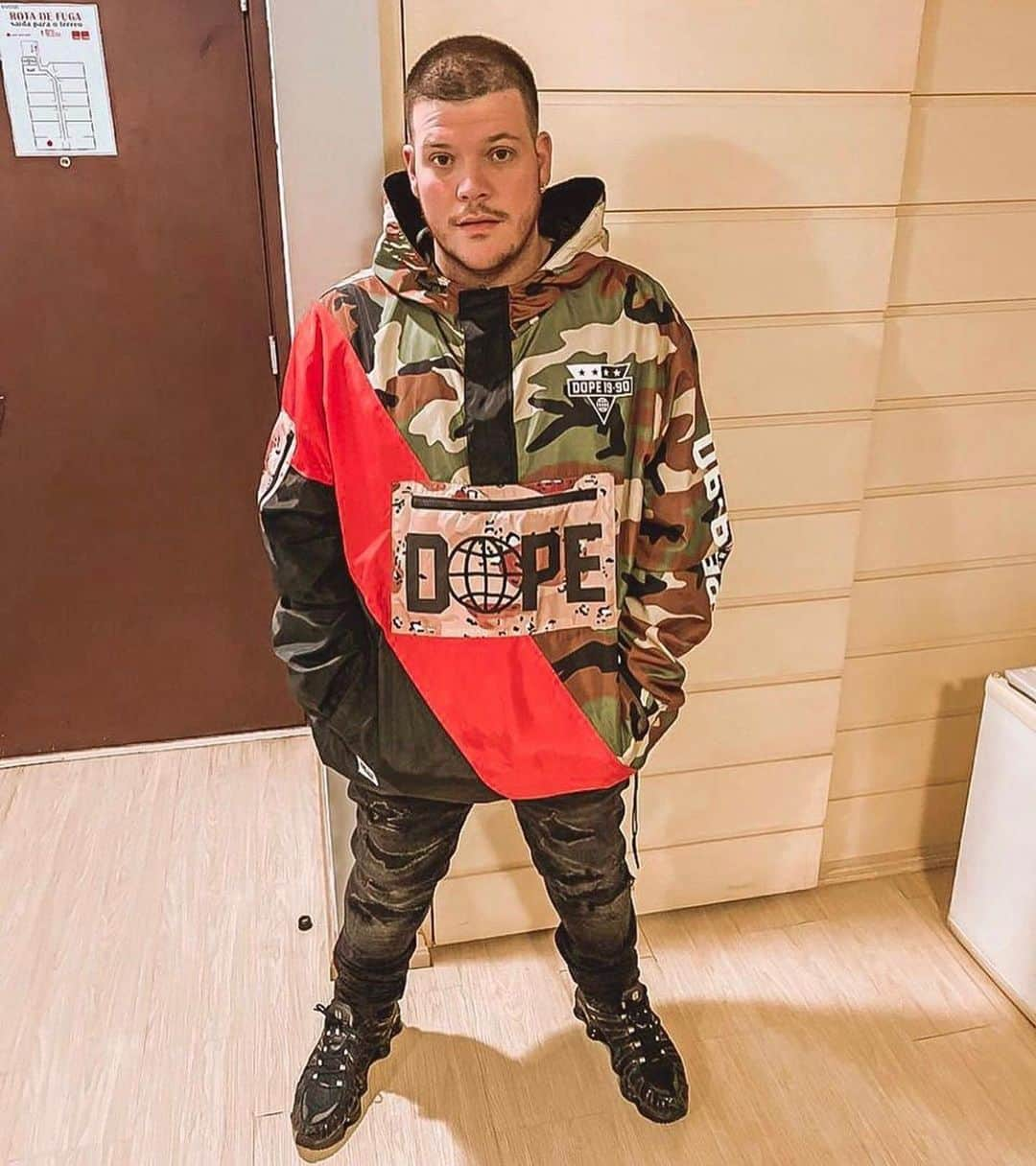 DOPEさんのインスタグラム写真 - (DOPEInstagram)「The Dope Camo Windbreaker sold out fast 📸 @ferrugem」11月24日 4時57分 - dope