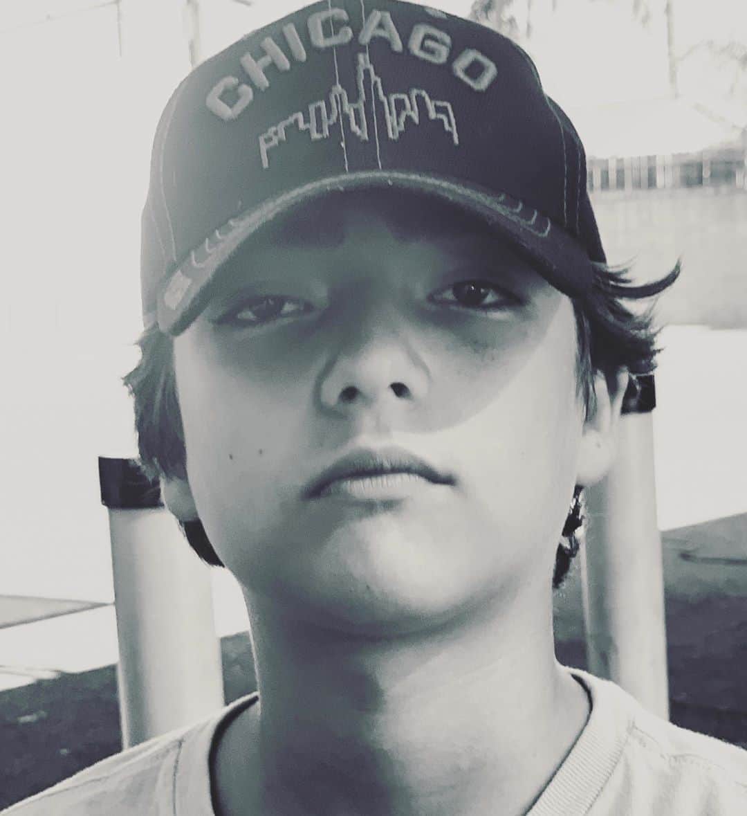 イライアス・ハーガーさんのインスタグラム写真 - (イライアス・ハーガーInstagram)「Wearing my brother’s hat. He went to Chicago. Not me.」11月24日 5時52分 - eliasharger