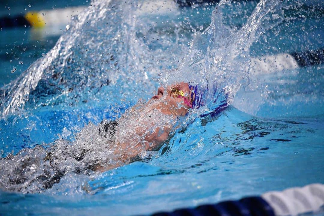 エミリー・シーボームのインスタグラム：「Always so much fun competing for @energystandard  So good to be back in London 7 years after my second olympics in 2012.  #internationalswimmingleague #swimming #london #athlete #water #energystandard」