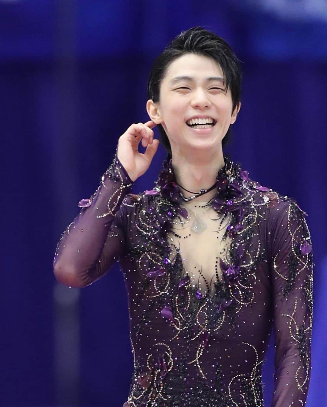 羽生結弦さんのインスタグラム写真 - (羽生結弦Instagram)「✨🦋👑🌹✨ Cr. 毎日新聞 Sponichi #羽生結弦 #yuzuruhanyu #figureskating #figureskater」11月24日 8時25分 - yuzu_kanami