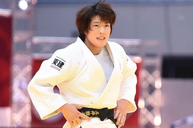 テレビ東京「柔道」のインスタグラム：「・ #グランドスラム大阪 女子63キロ級 #土井雅子(#JR東日本)🥇 ・ 「講道館杯で2位だったので絶対に優勝するっていう気持ちで臨んだのですごく嬉しいです。 （準決勝）田代選手は女王なのでここで絶対に勝ってまだ東京オリンピック代表争いに喰らい付こうという気持ちで臨みました。 冷静に周りを見れた事が勝因だと思います。この優勝を噛み締めるのではなく次のヨーロッパ遠征も必ず取って次につなげていきたいです。 自分の目標は自分一人の目標ではないので応援してくださる皆様の期待に応えて夢が叶うと思います。」 Photo:Itaru Chiba #テレビ東京 #柔道  #JudoOsaka #Osaka」