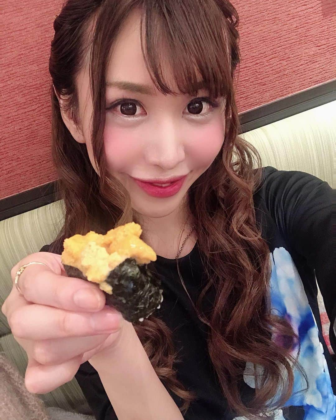 橘芹那さんのインスタグラム写真 - (橘芹那Instagram)「🍣」11月24日 9時12分 - serinyangram