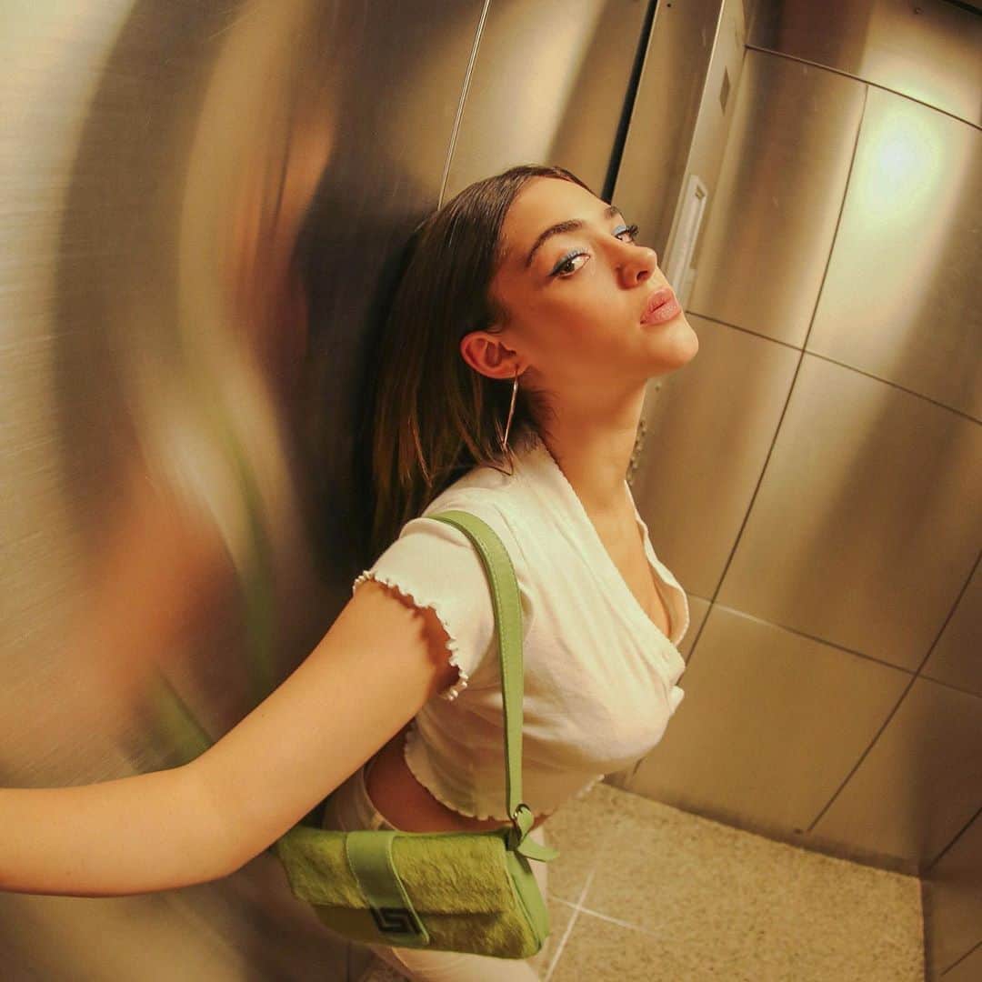 ルナ・ブライズ・ボイドのインスタグラム：「no entry」