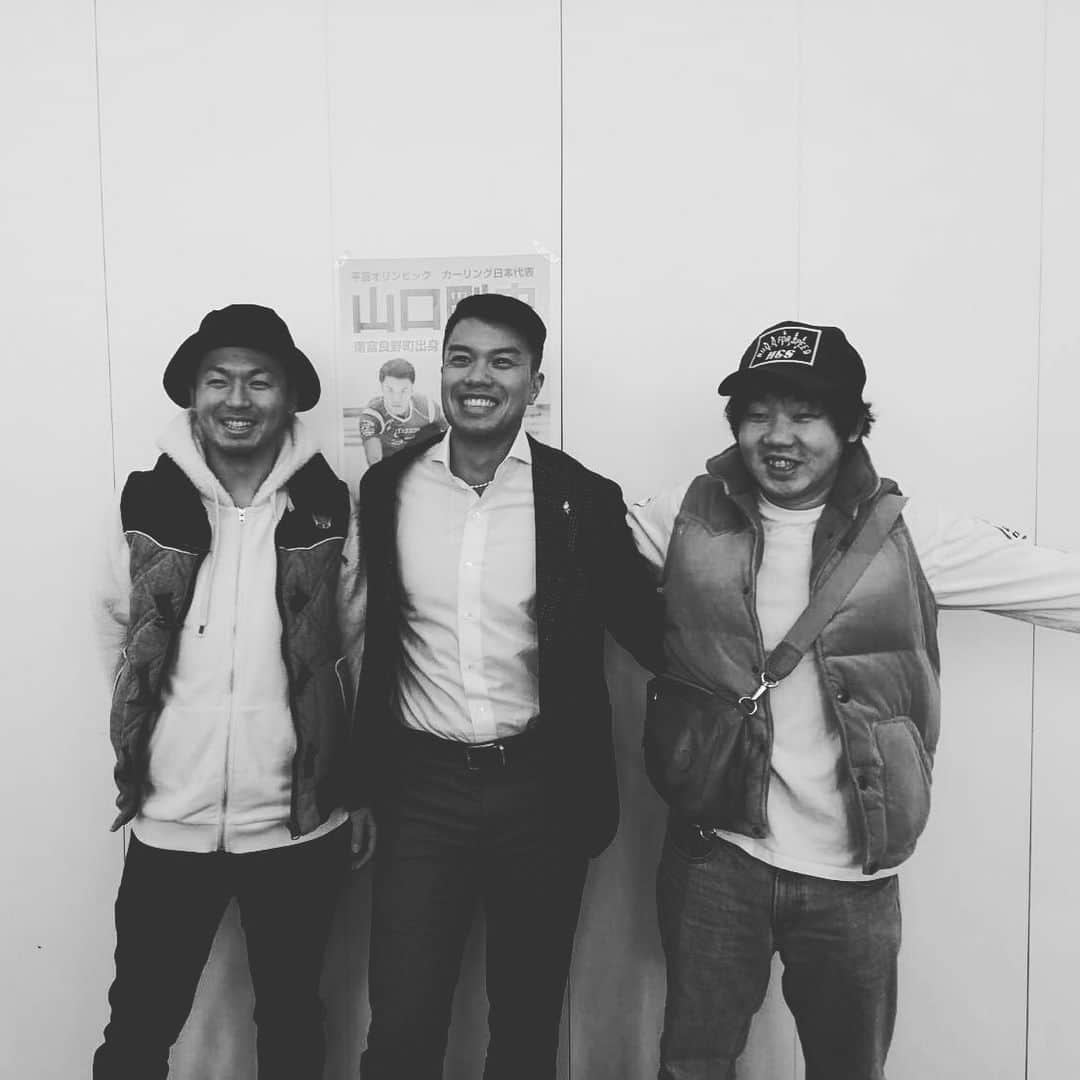 山口剛史さんのインスタグラム写真 - (山口剛史Instagram)「高校ラグビー部仲間との再会！ 記憶が蘇る、そして心時代が戻る。地元とはそういうとこなんだな。ありがとう！ #富良野  #富良野高校ラグビー部 #同級生 #みんないろいろ #熱い男たち」11月24日 9時49分 - yama37curl