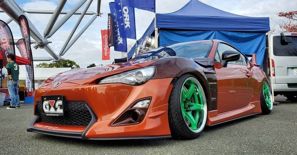 WORKさんのインスタグラム写真 - (WORKInstagram)「EXPO Ita-sha Heaven 痛車天国  WORK Wheels booth @goodgunracing GT86 WORK EMOTION T5R2P Kiwi Power Green:KPG」11月24日 10時05分 - workwheelsjapan