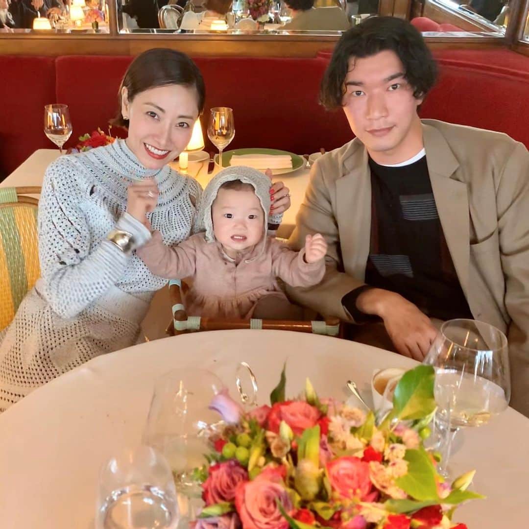 のインスタグラム：「11月23日また一つ歳を重ね ついに40代に突入しました！wow NYで迎える4回目のバースデーは今年も @therivercafe でお祝いしてもらいました。大概のことに耐性ができて年を取るのも悪くないじゃんて思えるようになったこの頃、私がやりたい事をいつも応援し支えてくれる夫と周りの人達、家族に感謝して日々の生活を大切にしながら目標に向かって歩んで行こうと思います。引き続き宜しくお願いします♪  #2015 - #2019  #nyc #birthday #memory #therivercafe #therivercafenyc」