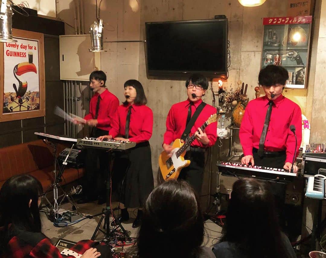 POLYSICSのグルメインスタ