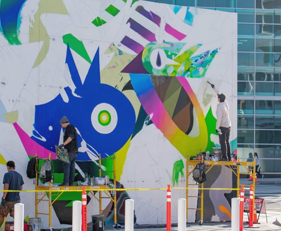 松山智一さんのインスタグラム写真 - (松山智一Instagram)「WIP, Nov 23, 2019. CALI 今のところ、まだ西海岸の空気に負けてない。 Commission mural by the City of Beverly Hills」11月24日 10時52分 - tomokazumatsuyama