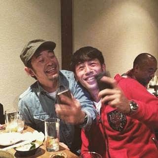 寺岡呼人のインスタグラム：「6年前の今日、民生っちと福岡でLINE交換したの時の「フルフル」してる図（笑）。 ここからシトーンズ始まったのだ！  #カーリングシトーンズ」