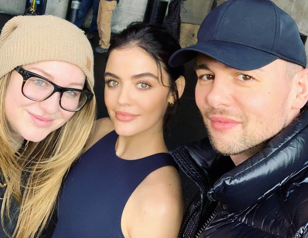 ルーシー・ヘイルさんのインスタグラム写真 - (ルーシー・ヘイルInstagram)「had fun w these major cuties today @kdeenihan / @cwoodhair」11月24日 11時05分 - lucyhale