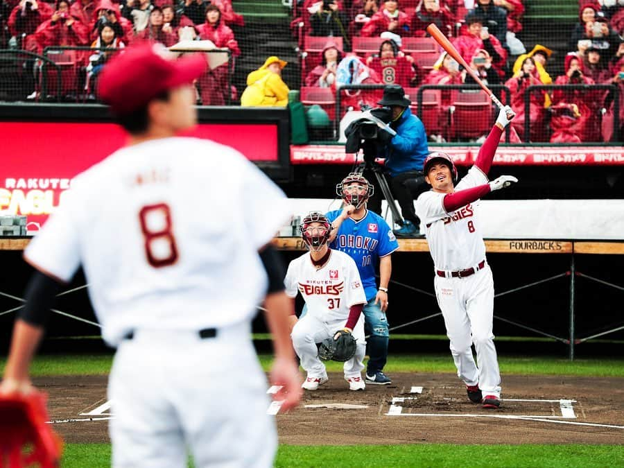 東北楽天ゴールデンイーグルスさんのインスタグラム写真 - (東北楽天ゴールデンイーグルスInstagram)「⚾️ 涙涙の引退セレモニー😢 #rakuteneagles #ファン感謝祭2019 #今江敏晃 #戸村健次 #西宮悠介」11月24日 21時11分 - rakuten_eagles