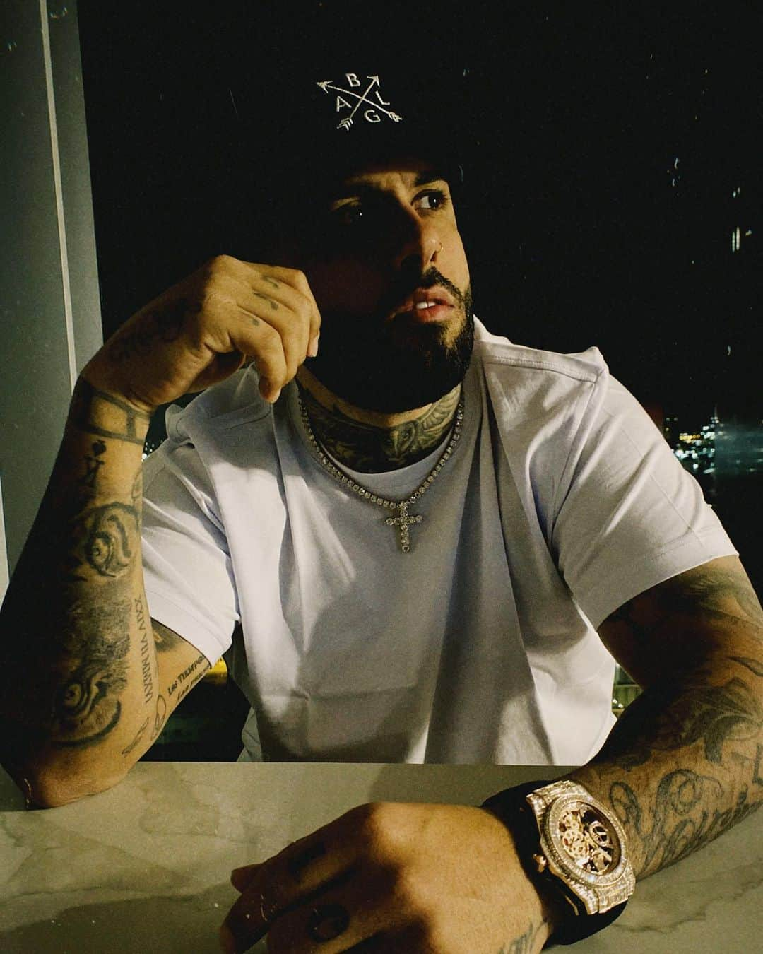 NICKY JAMさんのインスタグラム写真 - (NICKY JAMInstagram)「El que es lindo es lindo como dicen los Cubanos obiate esoooo」11月24日 21時36分 - nickyjam