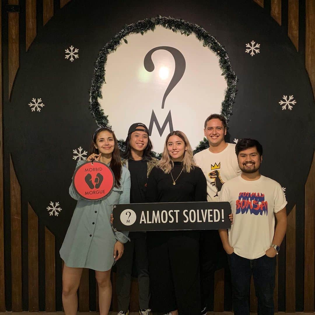 のインスタグラム：「Celebrated my bday again with the people I love the most in this world! Missing mama and Mikael!!! I bet we would’ve solved it if Mik was there! Hhahhhahaha btw wala akong nacontribute lels」