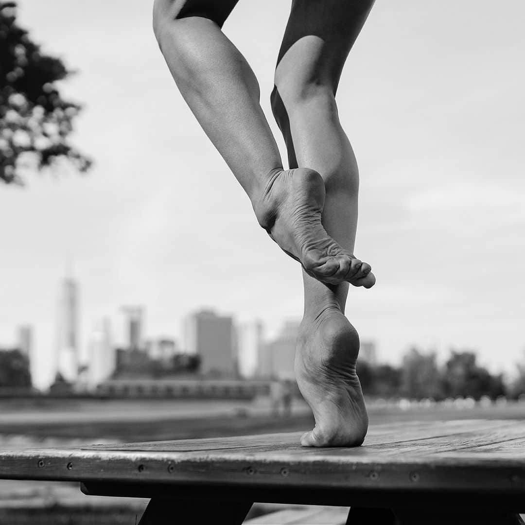 ballerina projectさんのインスタグラム写真 - (ballerina projectInstagram)「Oksana Maslova in New York City. #ballerina - @maslovaoxy #governorsisland #newyorkcity #ballerinaproject #ballerinaproject_ #ballet #dance #feet #oksanamaslova  Purchase one of the last remaining Ballerina Project limited edition prints. Link is located in our profile.  The Ballerina Project book is now in stock. Go to @ballerinaprojectbook for link. #ballerinaprojectbook」11月24日 22時10分 - ballerinaproject_