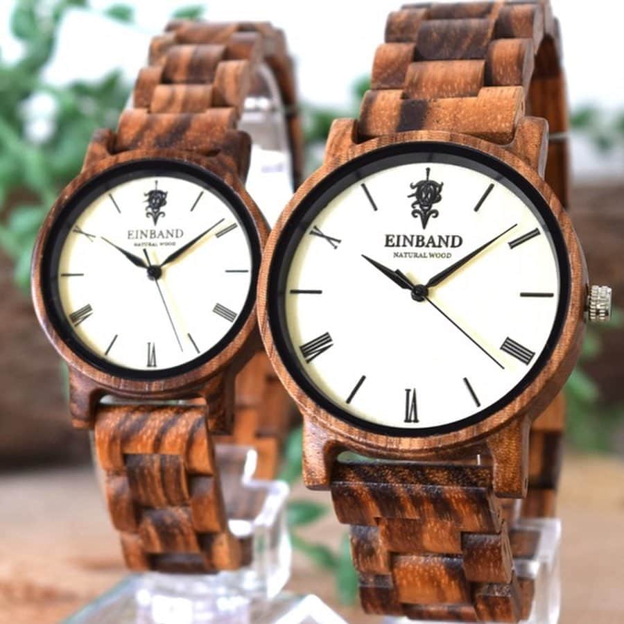 EINBAND -アインバンド-さんのインスタグラム写真 - (EINBAND -アインバンド-Instagram)「『Reise』=【旅】 時計をつけて旅に出かける。 思い出と共に時間を共有していただきたいという思いを込めた木製腕時計です。 . #EINBAND #木製腕時計 #アインバンド #クリスマス #プレゼント #ペアウォッチ #木の時計 #木の腕時計 #ウッドウォッチ」11月24日 22時10分 - einband_woodwatch