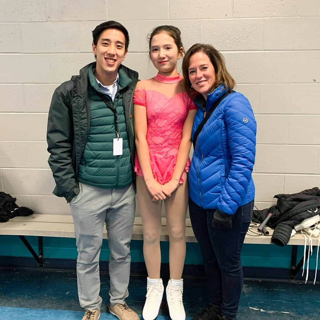 ジュリアン志傑乙さんのインスタグラム写真 - (ジュリアン志傑乙Instagram)「Great day coaching these kids at the Keswick Invitational Skate 2019 competition today along with coach @janice.sk8coach ! Happy for these kids' results, but there's much more to improve and work on. Plus it's nice to be on the other side of the boards without the skates on. . . . . . . . . . . . . . #skaters #iceskating #figureskating #sports #Coaching #CoachingRole #athlete #competition #KIS2019 #srikotahospital #caringhealthcare #supportingsports #supportingyouth #skatewithsksm #positivevibes #weekend #uniqlo #proudcoach #hardwork #hardworkpaysoff #keeppushing #day2」11月24日 13時21分 - julianyeeee