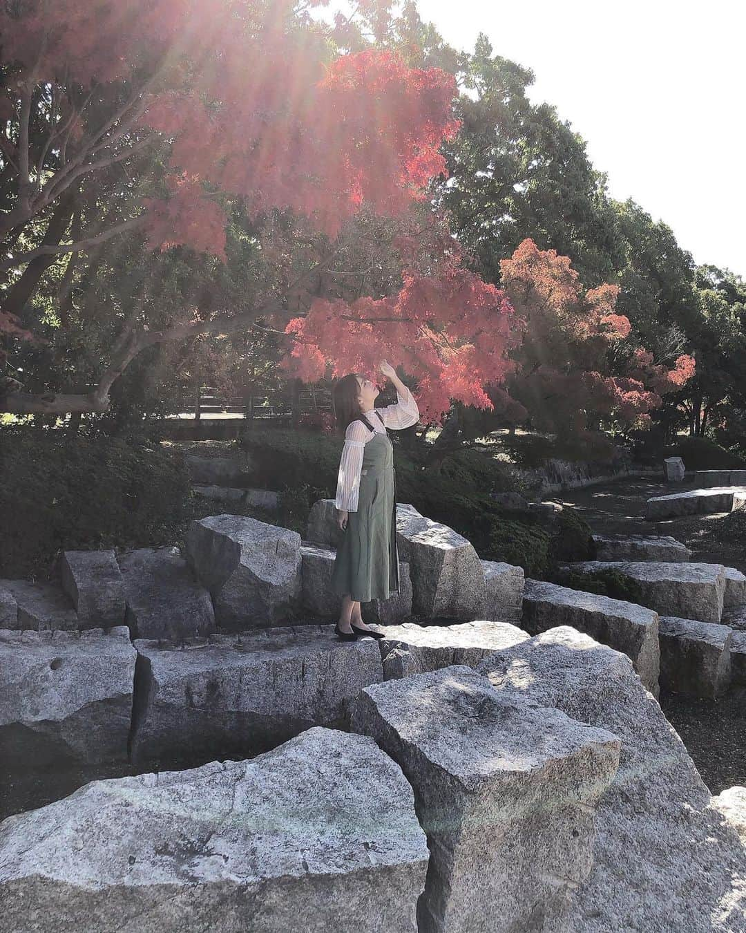 阿久津真央さんのインスタグラム写真 - (阿久津真央Instagram)「めっちゃ秋晴れ🍁☀️」11月24日 13時56分 - akutsumao