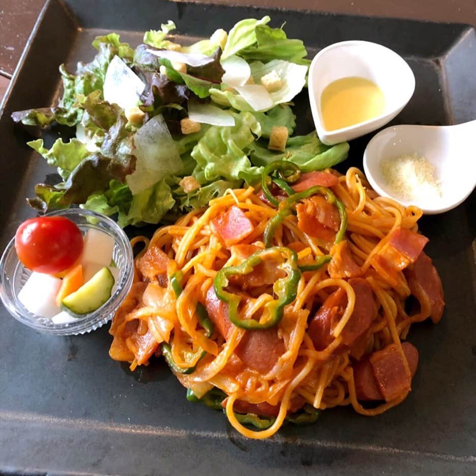 cafezakkagallery-flagのグルメインスタ