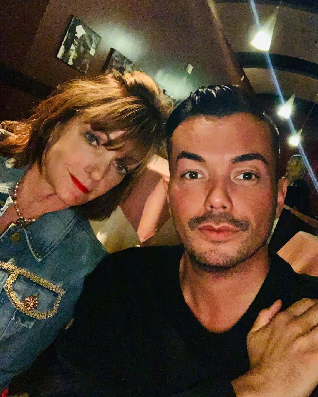 アンソニー・ラモスのインスタグラム：「Forever a Mama’s boy! I think we are looking more and more alike !  Especially the 👀 Agree?」