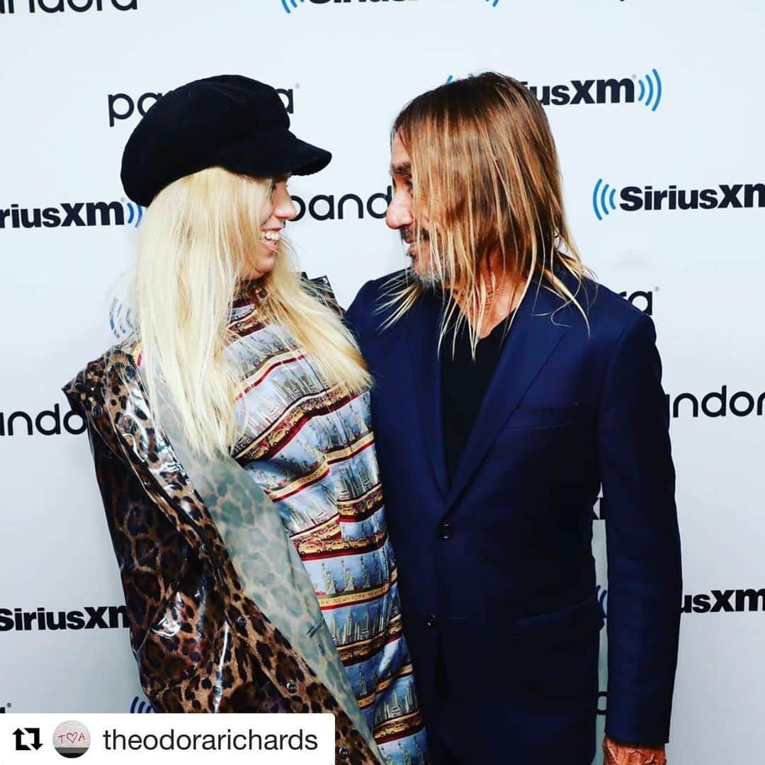 キース・リチャーズさんのインスタグラム写真 - (キース・リチャーズInstagram)「Theodora Richards With Iggy Pop on her show”Off the Cuff” on Sirius XM/SpectrumTonight at 8:00pm (est) and Monday at 2:00pm, Wednesday at 11:00pm!Tune in!!! 👍🏼@theodorarichards #iggypop」11月24日 15時00分 - officialkeef