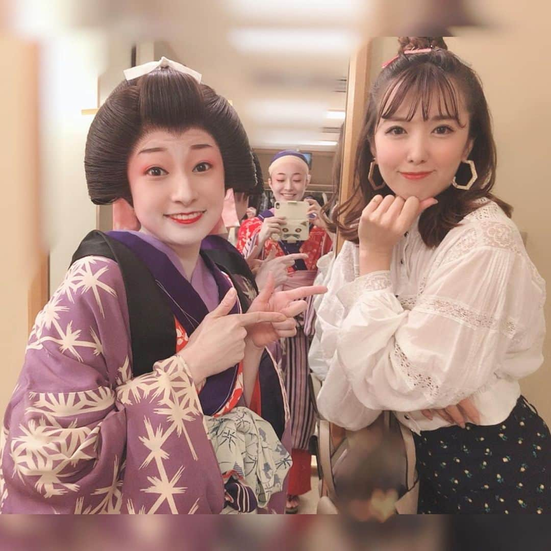 長江愛美さんのインスタグラム写真 - (長江愛美Instagram)「さーやの舞台観てきたよ👘✨ 明治座『ふるあめりかに袖はぬらさじ』 とっても素敵でした❤️ 原田先生もお会いしたかったなぁ👱🏻‍♂️ さーや綺麗で日本舞踊頑張ってました🥺✨👏🏼 出演者のお綺麗な皆様と撮っていただきました🙇‍♀️✨ お世話になった宝塚の先輩方ともお会いできて幸せでした❤️ さぁや有難う🥰 #明治座#ふるあめりかに袖はぬらさじ #観劇#舞台#宝塚#川村紗也#さぁや#ありがとう」11月24日 16時04分 - manamin.512