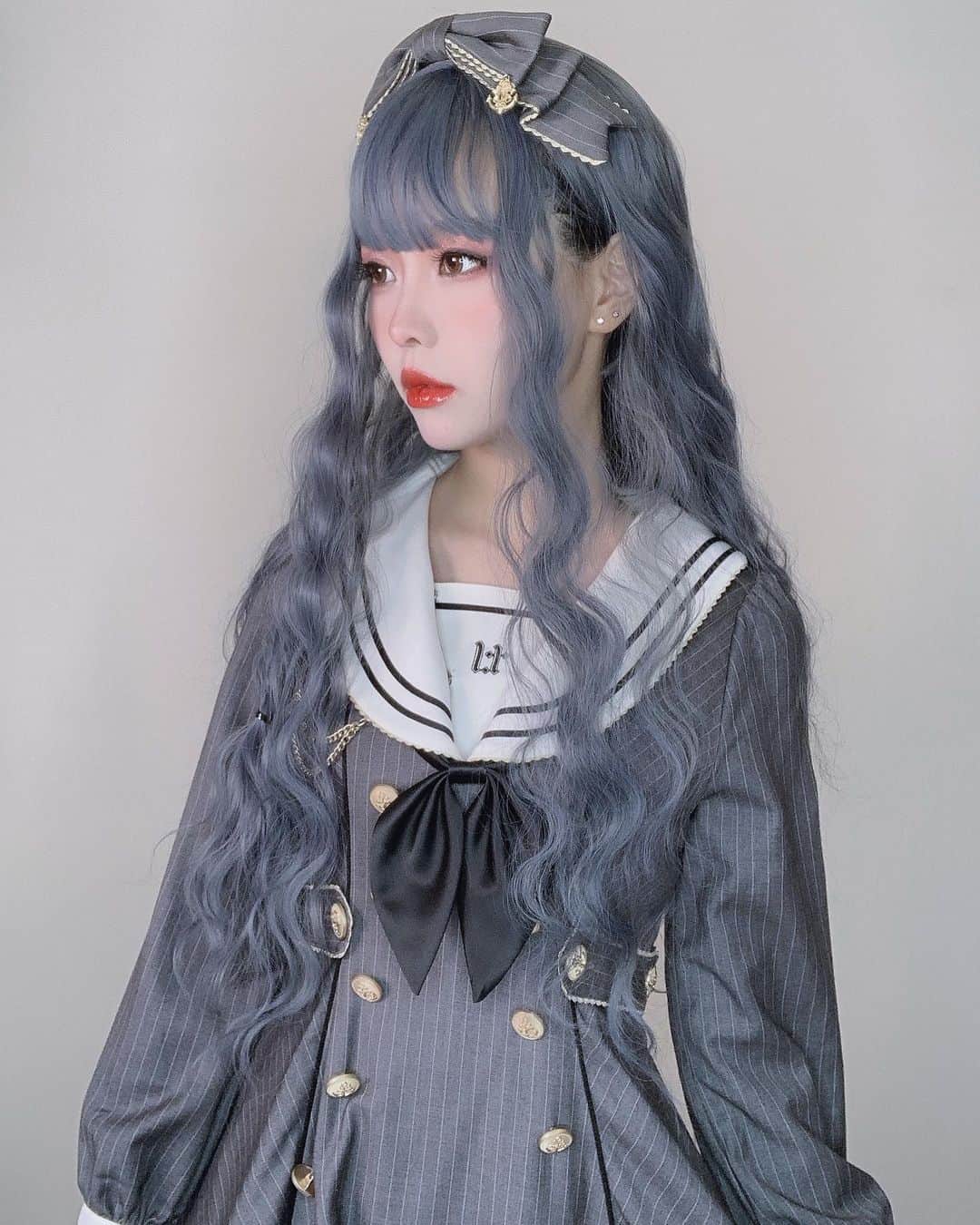 Elyさんのインスタグラム写真 - (ElyInstagram)「Gray blue 試着❄️ #elycosplay #blessed #dailyely #elydaily #losttree #lolitafashion #makeup」11月24日 16時39分 - eeelyeee