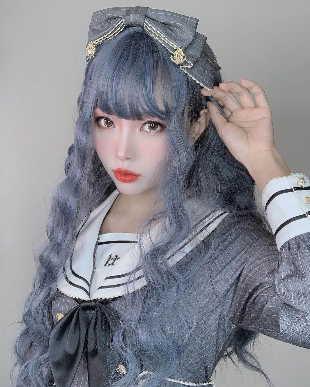Elyさんのインスタグラム写真 - (ElyInstagram)「Gray blue 試着❄️ #elycosplay #blessed #dailyely #elydaily #losttree #lolitafashion #makeup」11月24日 16時39分 - eeelyeee