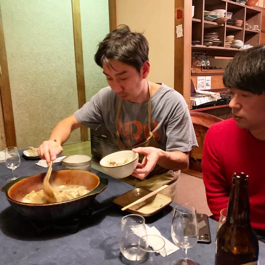 カジヒデキさんのインスタグラム写真 - (カジヒデキInstagram)「昨夜はLOVEBUZZのコーイチ君、チゴンさん、ビートラムで大変お世話になった梶原さんも来て下さり、とても嬉しかったです！ リハーサル後にご用意頂いた、キッチン花水木での夕食も最高でした！ノブくん、素晴らしいお料理をありがとう。渋谷ZESTの後輩でもあるNIWAくんのDJもスゴく良かった。他のDJの方々も！またゆっくりハナミズキノヘヤやCIBOやNEWPORTやキッチン花水木に行きたいと思っています。皆さん、ありがとうございました✨」11月24日 16時52分 - hideki_kaji