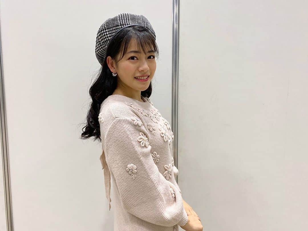 高岡薫のインスタグラム：「昨日の握手会！本当にたくさんの方と握手ができてとても楽しかったです！来てくださった方、ありがとうございました！  そして！横断幕も！ありがとうございました🥺🥺」