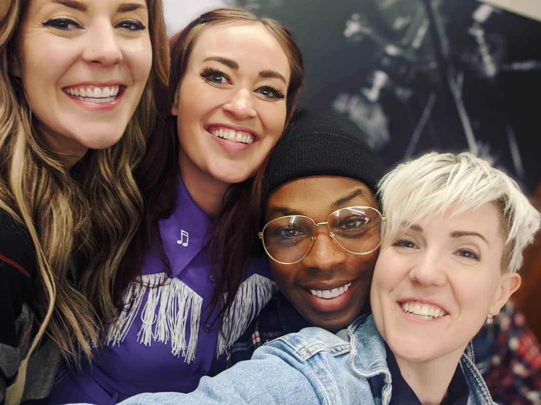 ハナー・ハートのインスタグラム：「Never met someone with a stronger hustle or more humble attitude. We love you, @Todrick! The stars try to shine as bright as you. 💓🎵💫」